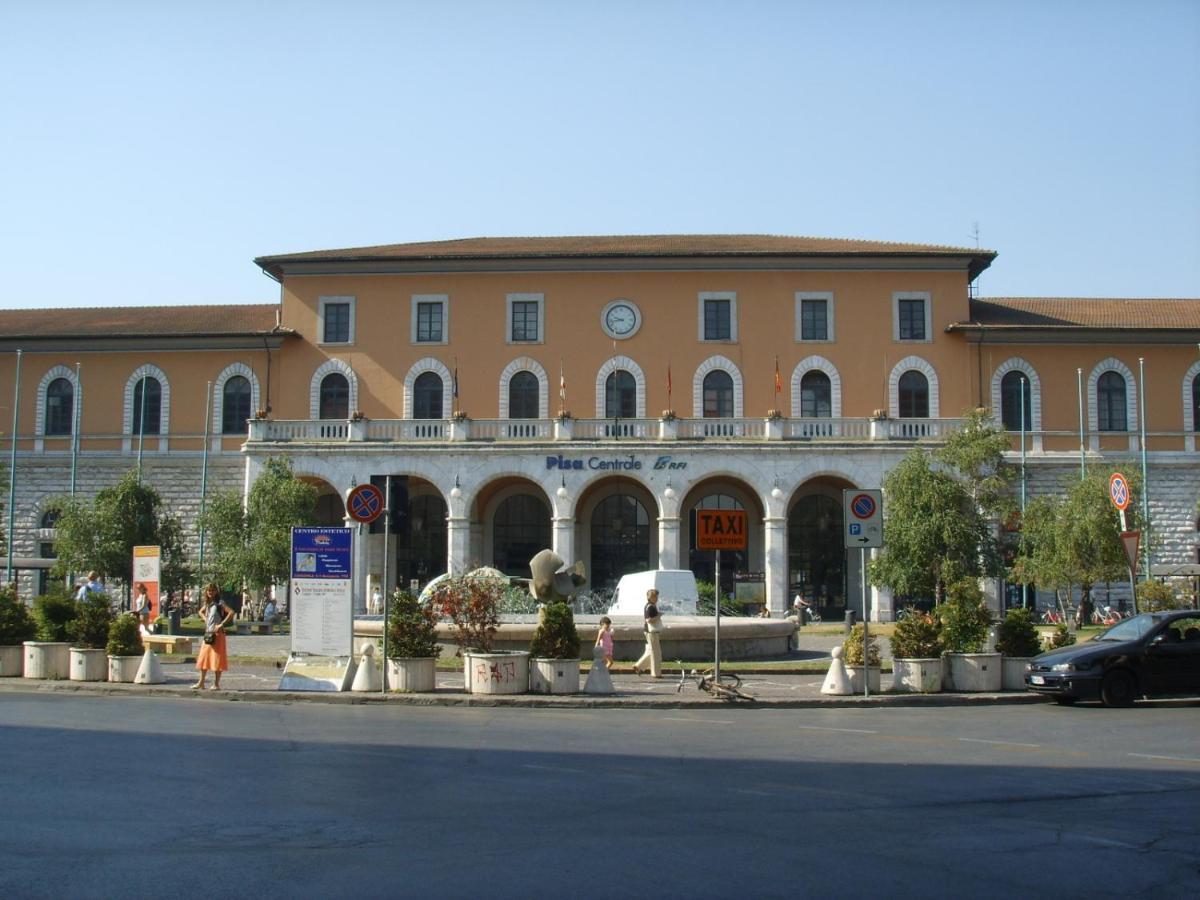Pisa Stazione - Centro Appartamento Elegante Con Netflix Exteriér fotografie